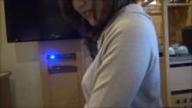 エロ夫婦が子供達を預けてホテルの一室で嫁を目の前で他人男性に犯される記録 嫁と他人棒SEXエロNTR動画【オリジナル】レビュー特典高画質付き